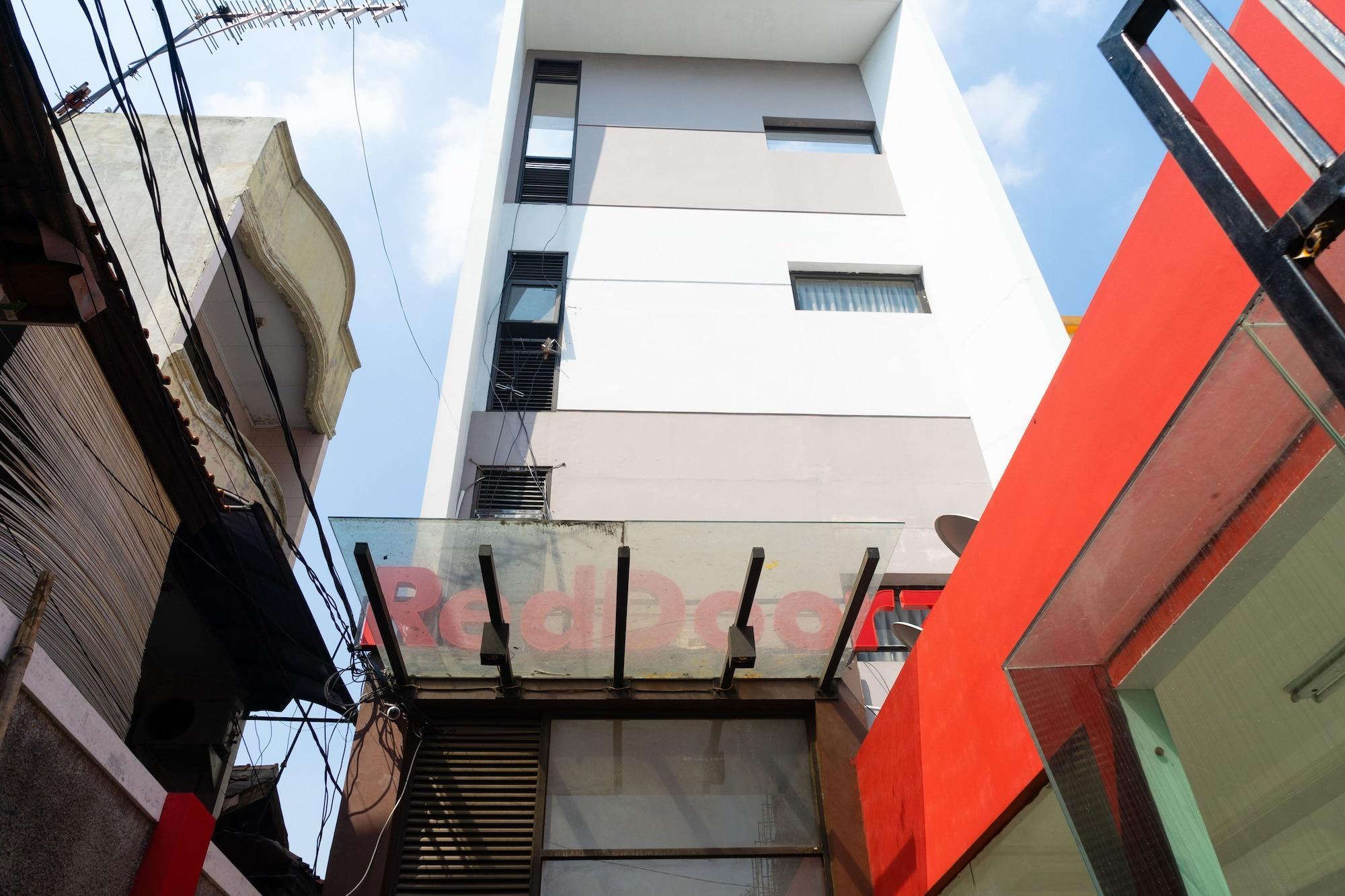 ג'קרטה Reddoorz Plus @ Sawah Besar מראה חיצוני תמונה